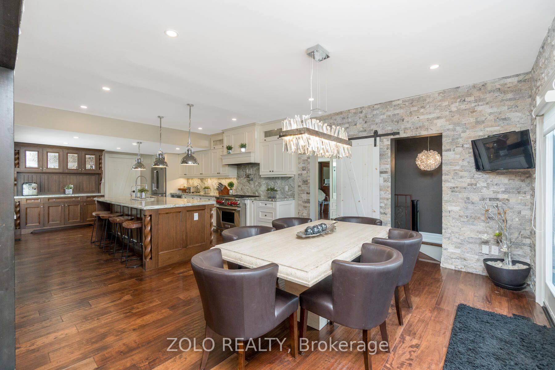 15643 Duffy's Lane
