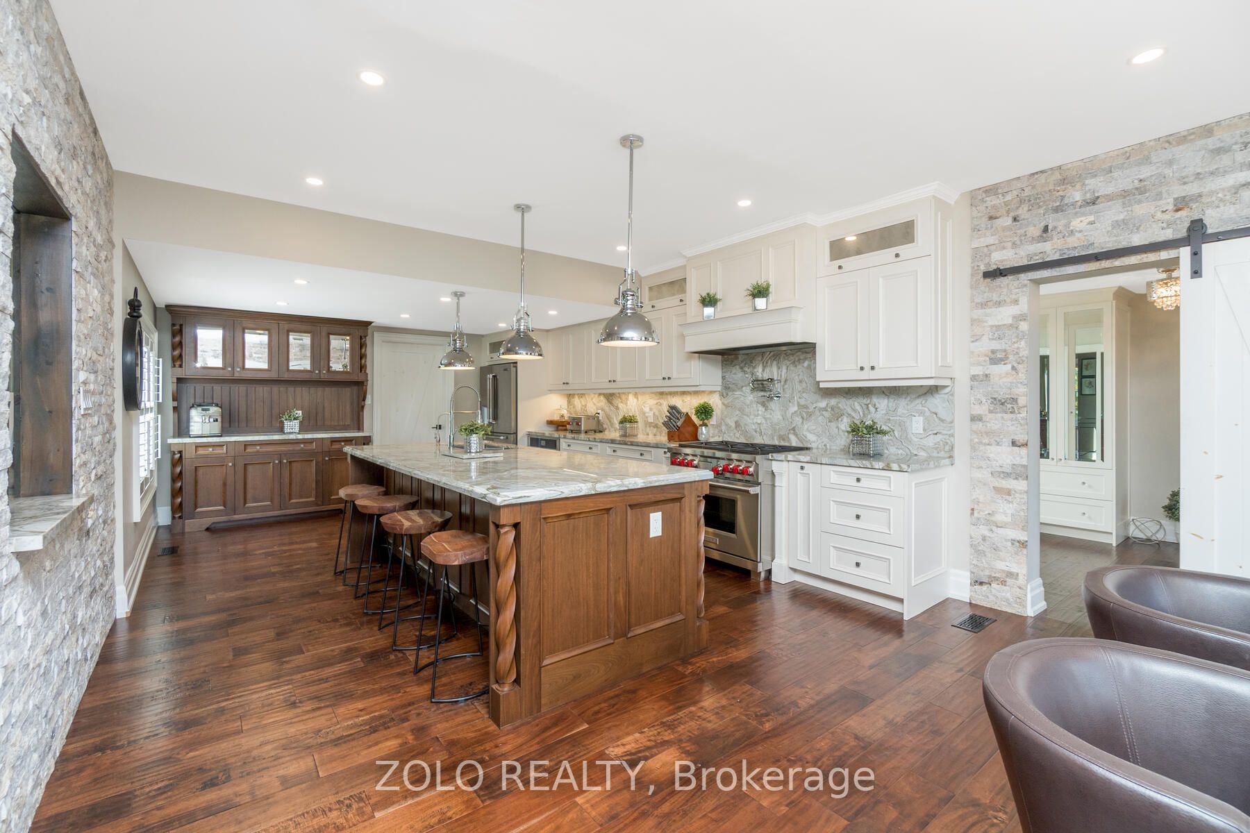 15643 Duffy's Lane