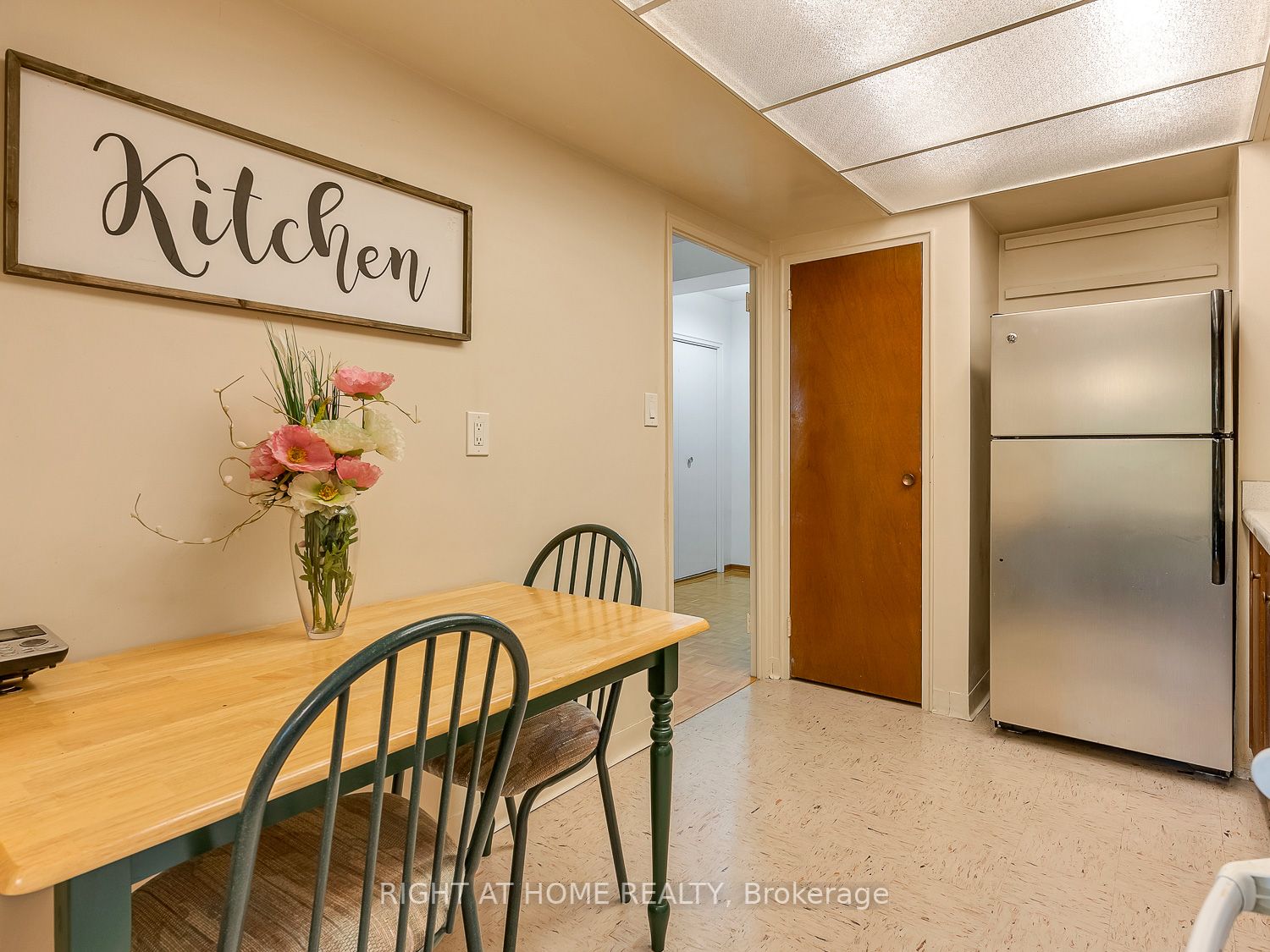 Listing W6800994 - Large Photo # 20
