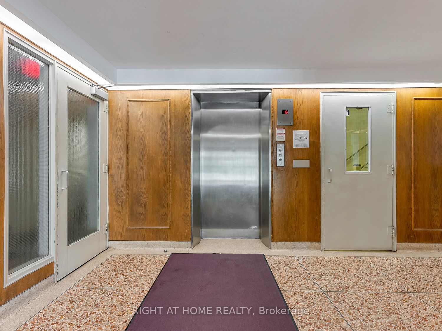 Listing W6800994 - Large Photo # 30