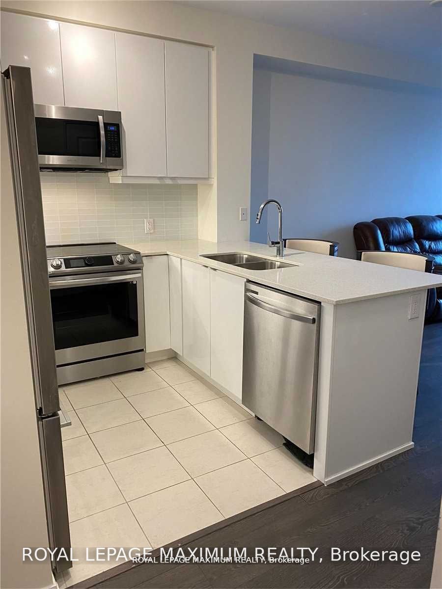 50 Thomas Riley Rd, #819