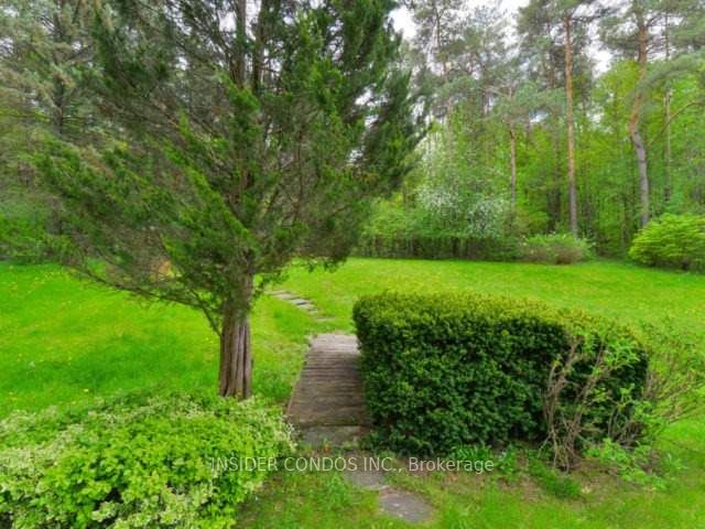 6901 Castlederg Side Road