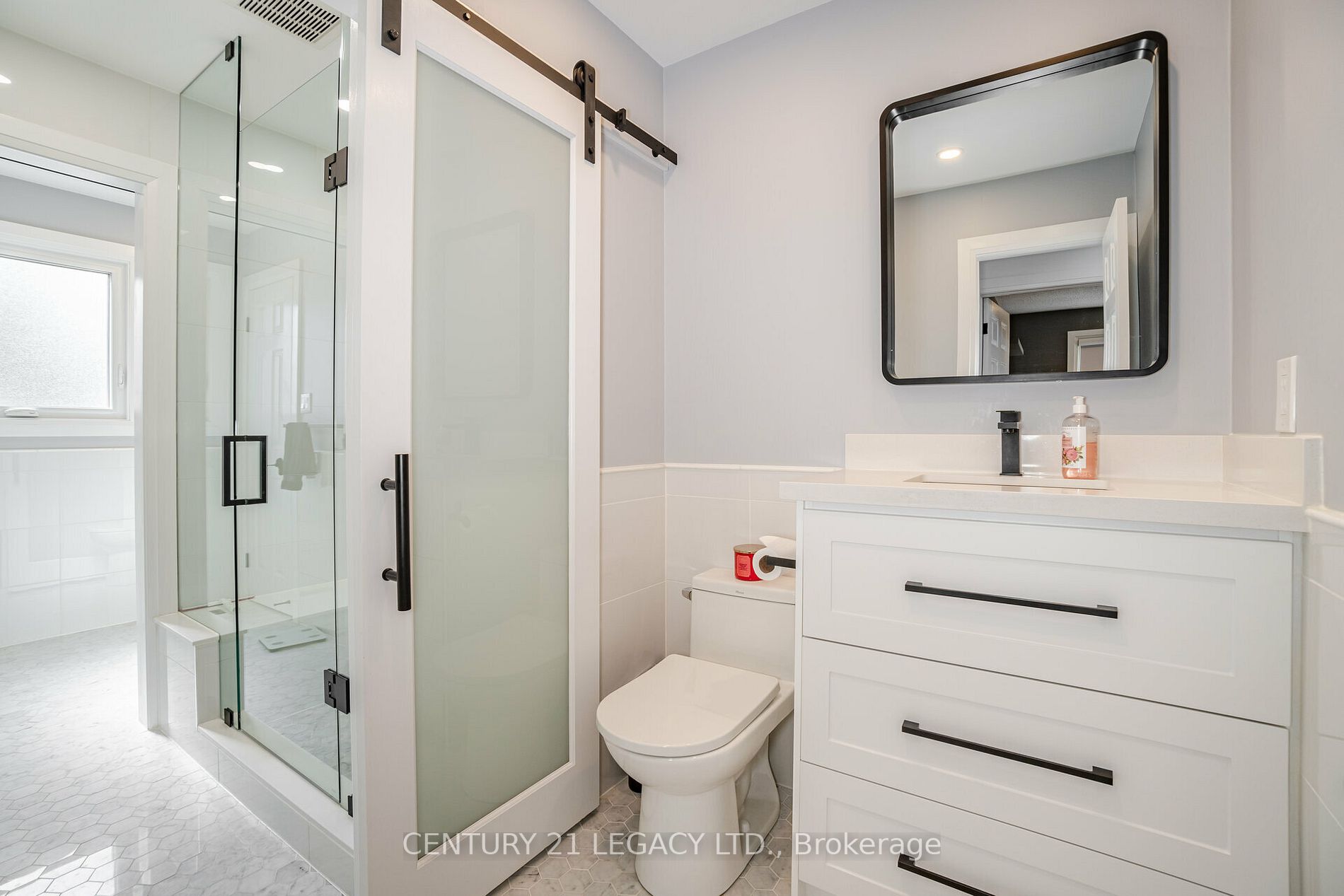 327 Hersey Cres