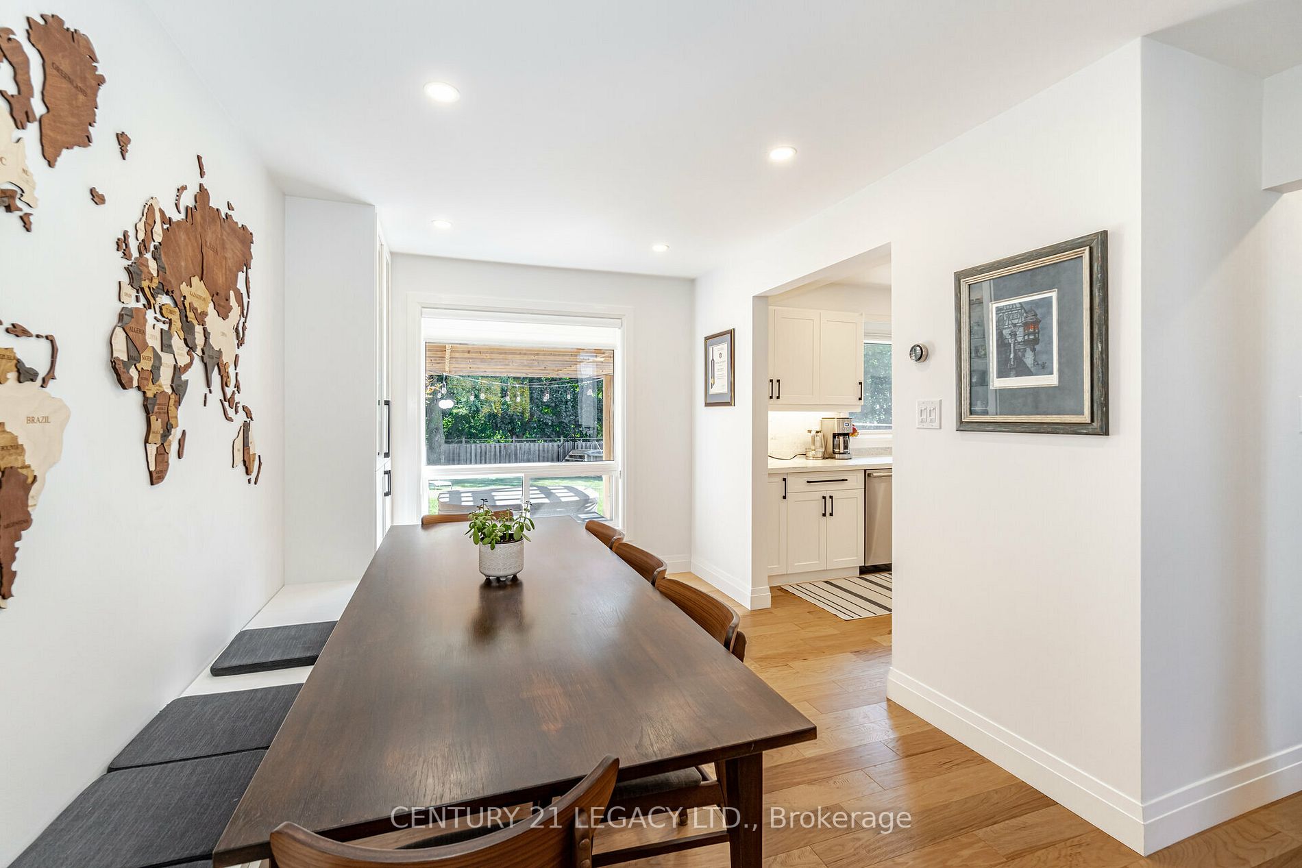 327 Hersey Cres