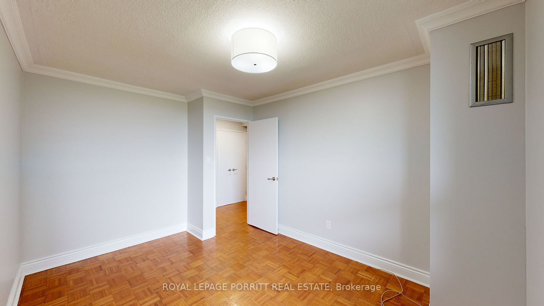1535 Lakeshore Rd E, #1407