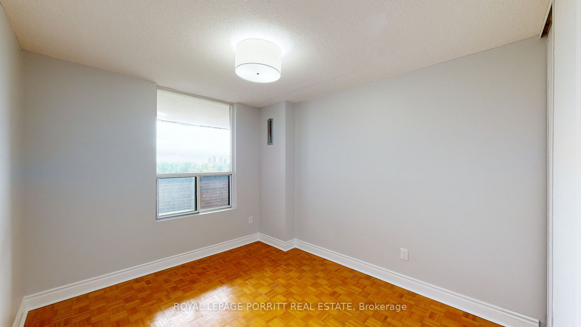 1535 Lakeshore Rd E, #1407