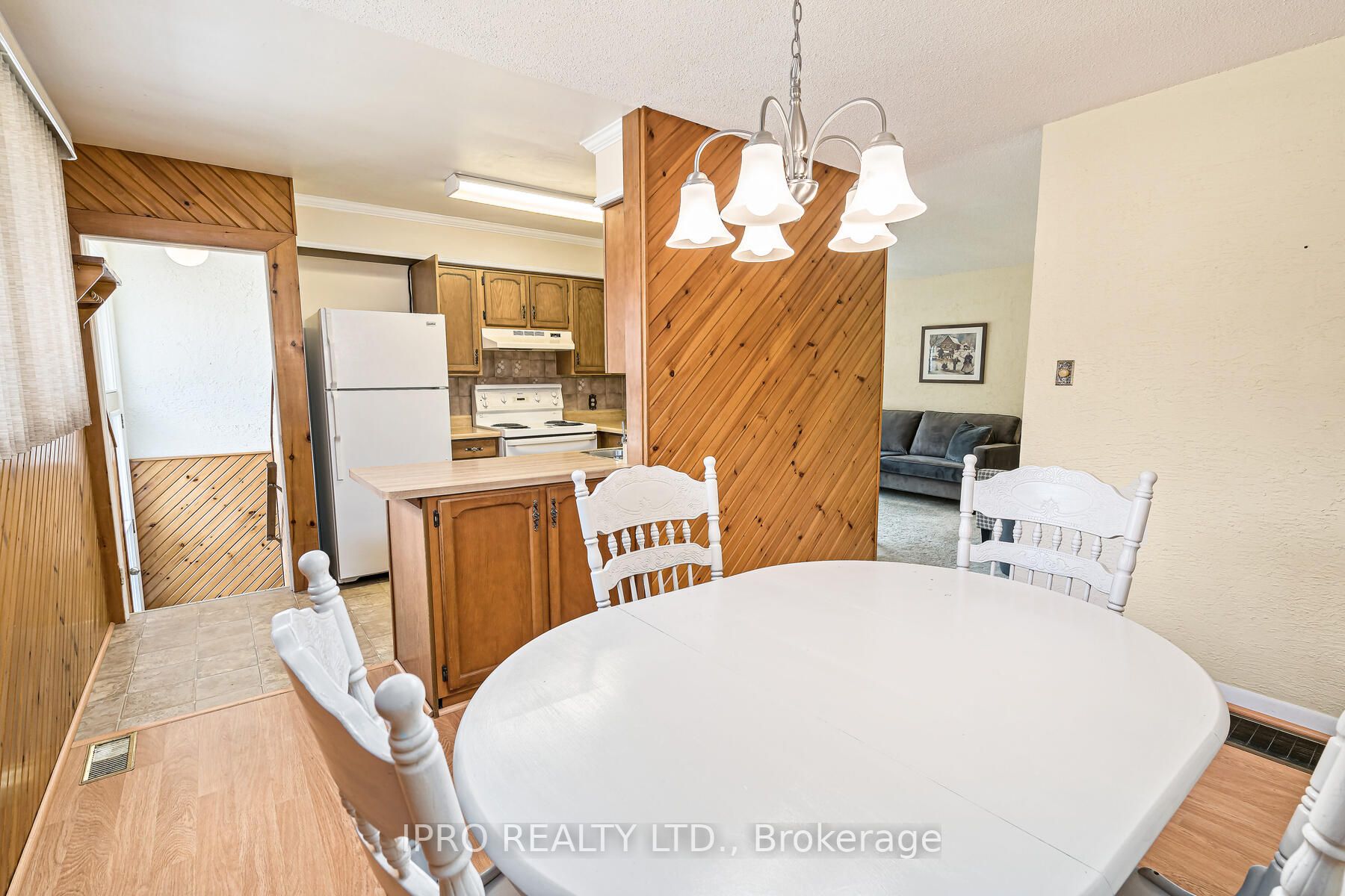 Listing W6801134 - Large Photo # 11