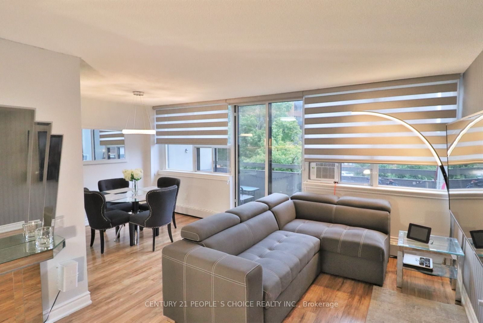 2121 Roche Crt, #302