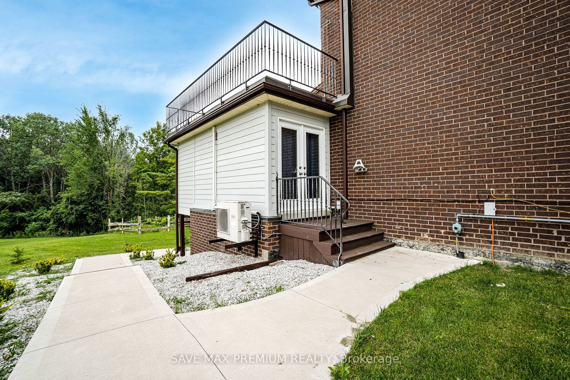 7 Keily Crescent