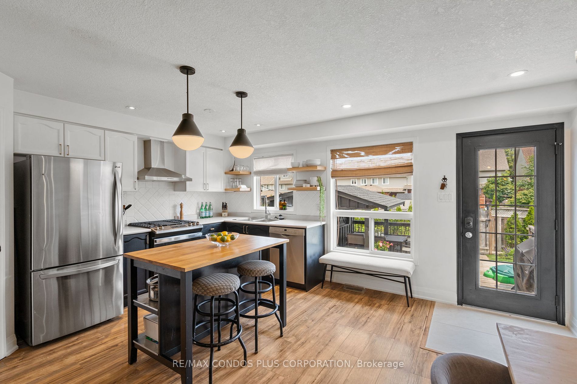 9 Harshaw Rd