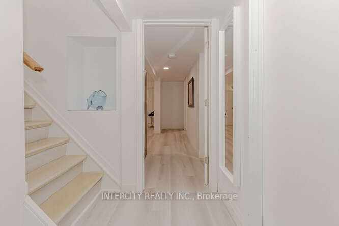 67 Raylawn Cres