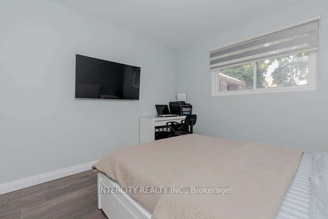 67 Raylawn Cres