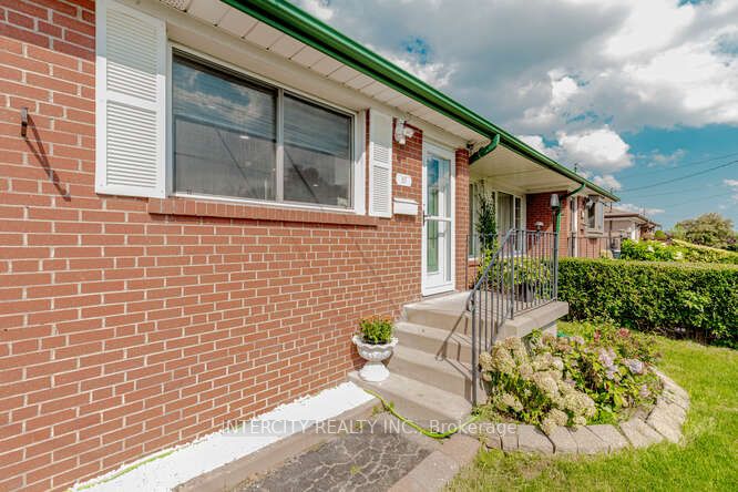 67 Raylawn Cres