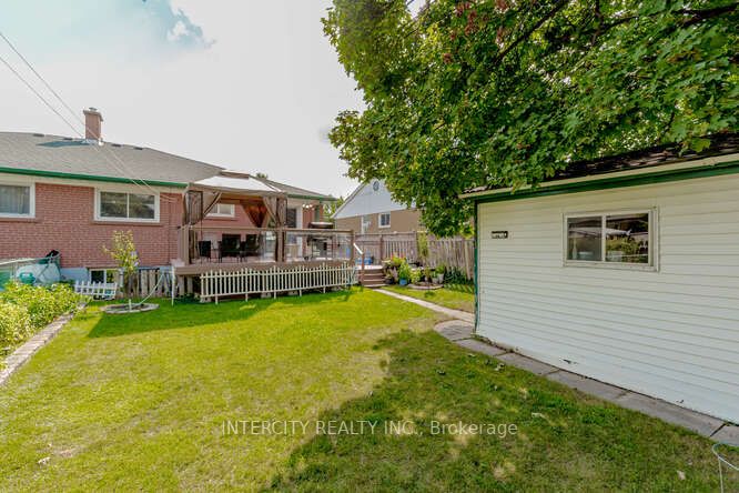 67 Raylawn Cres