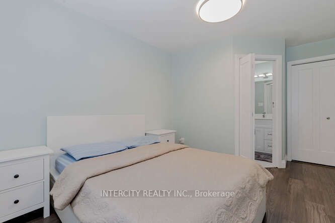 67 Raylawn Cres