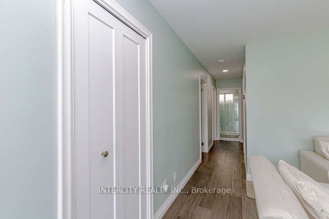 67 Raylawn Cres