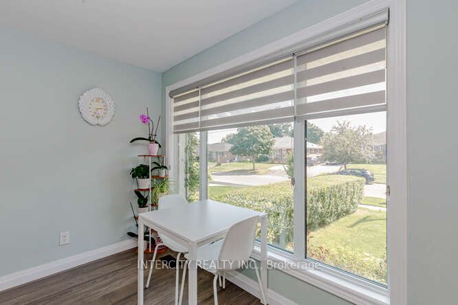 67 Raylawn Cres