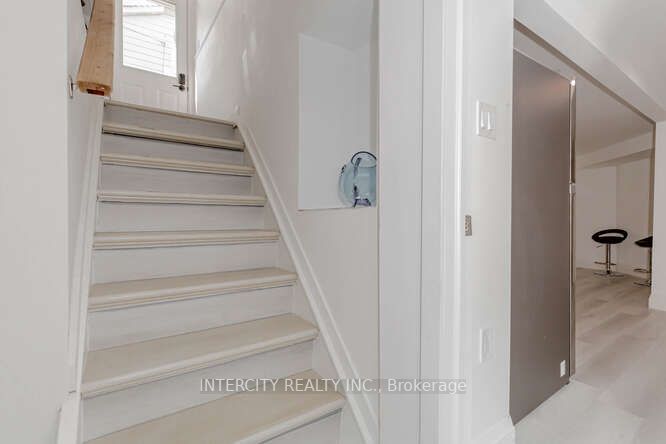 67 Raylawn Cres
