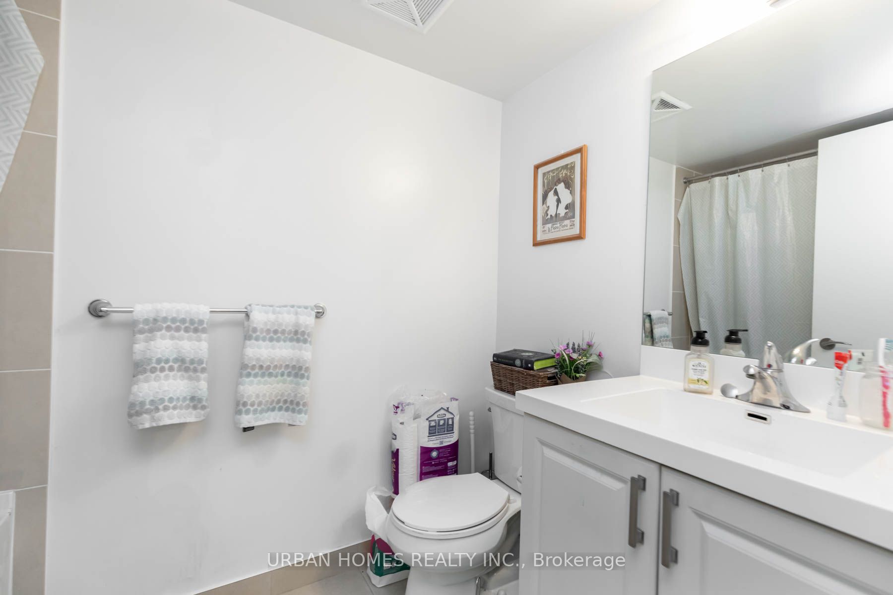 3091 Dufferin St, #734