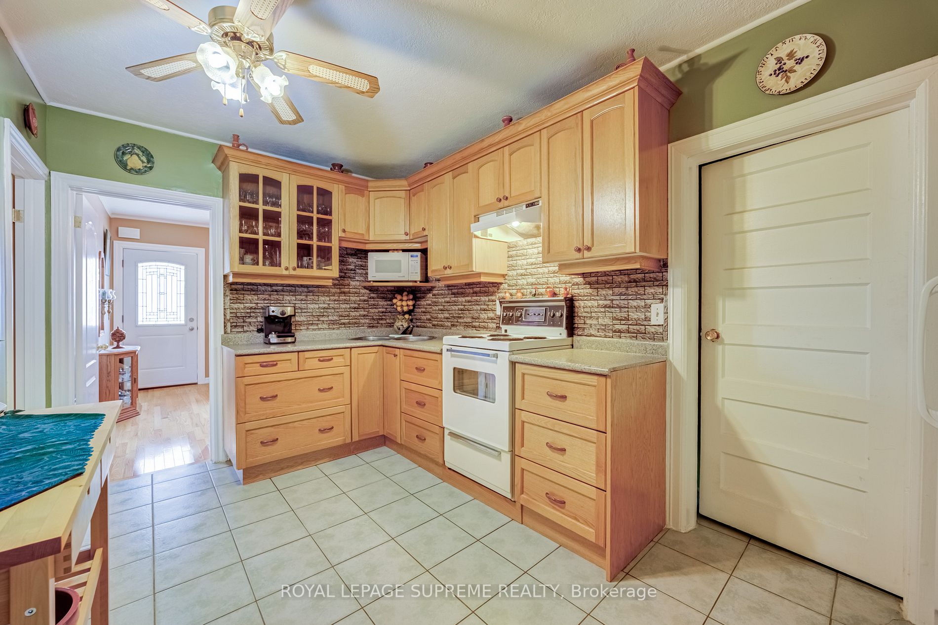 30 Florence Cres