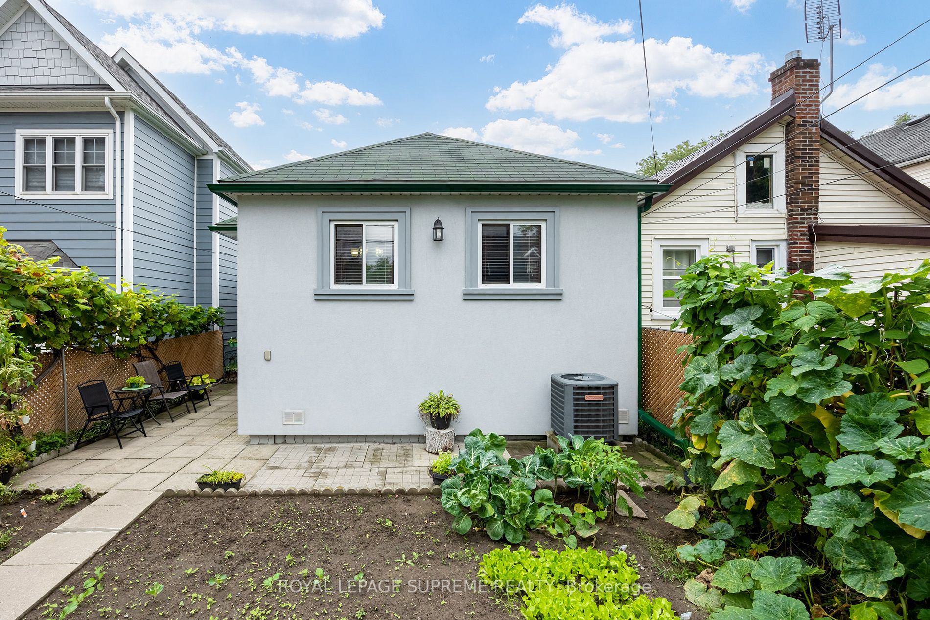 30 Florence Cres