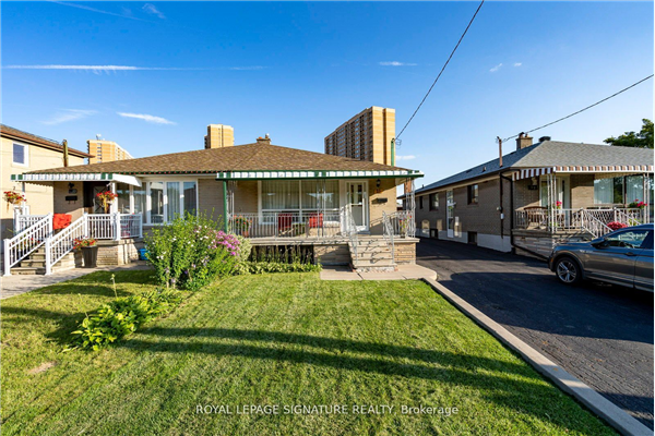 25 Heavitree Dr, Toronto