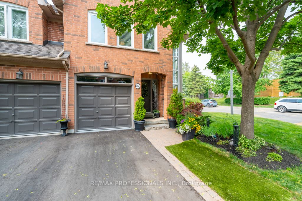 1064 Queen St W, #8A