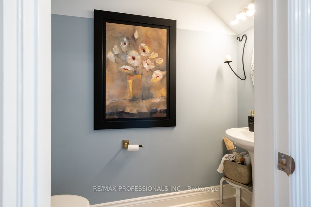 1064 Queen St W, #8A