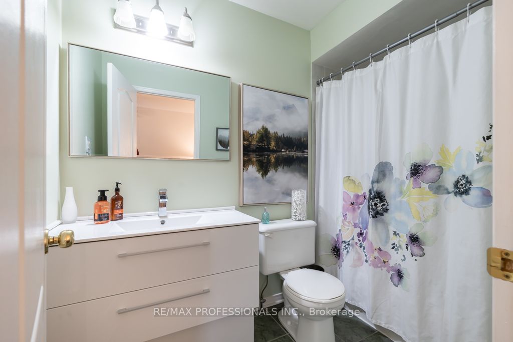 1064 Queen St W, #8A