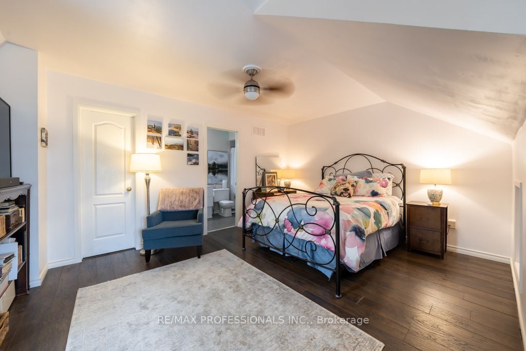 1064 Queen St W, #8A