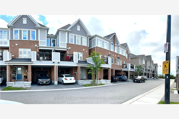 1222 Rose Way, Milton