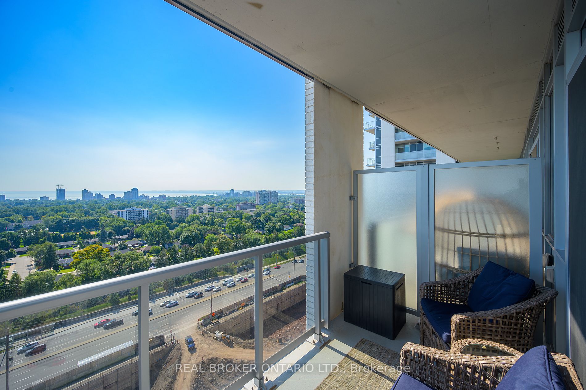 2093 Fairview St, #1605