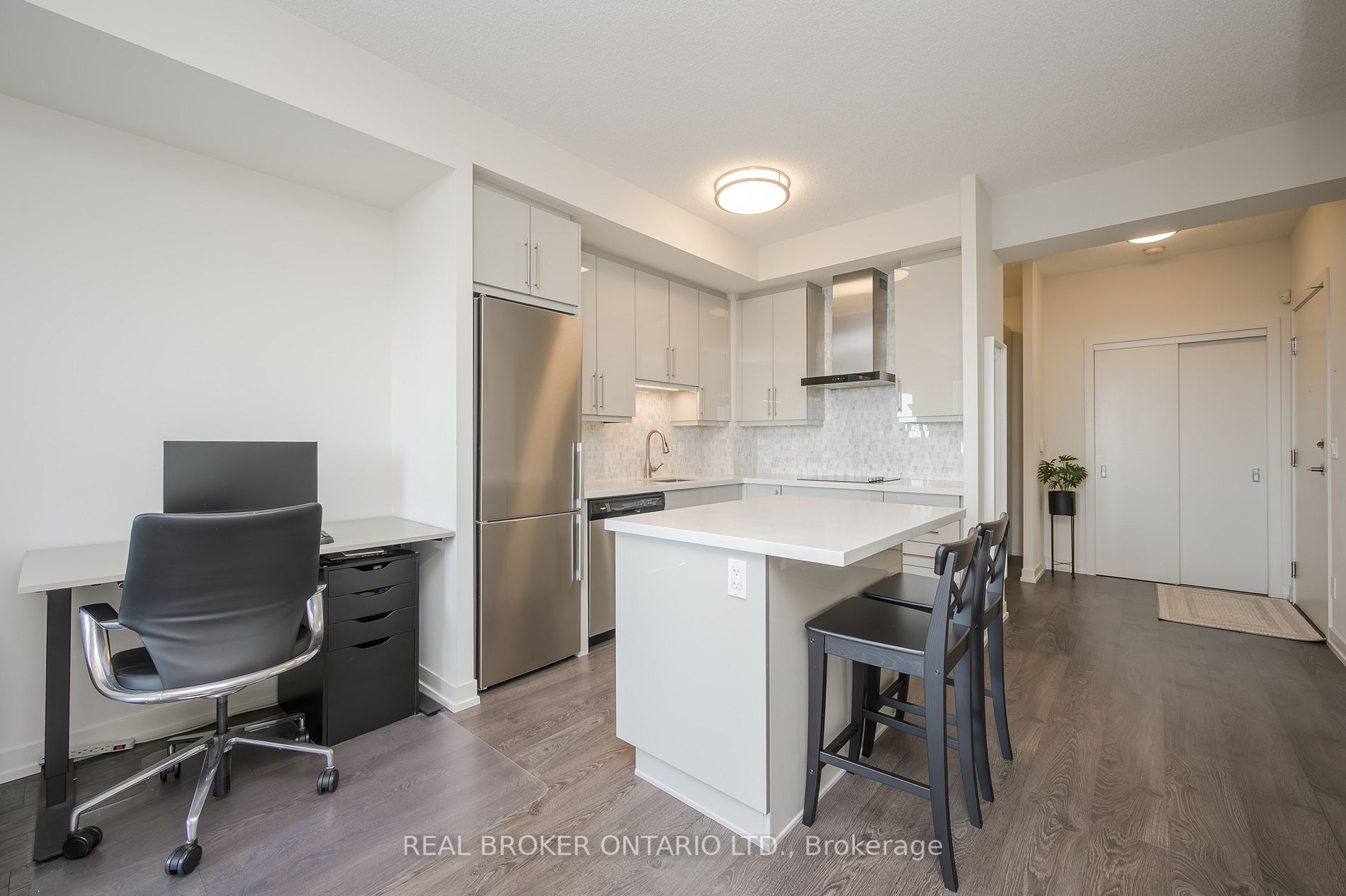 2093 Fairview St, #1605