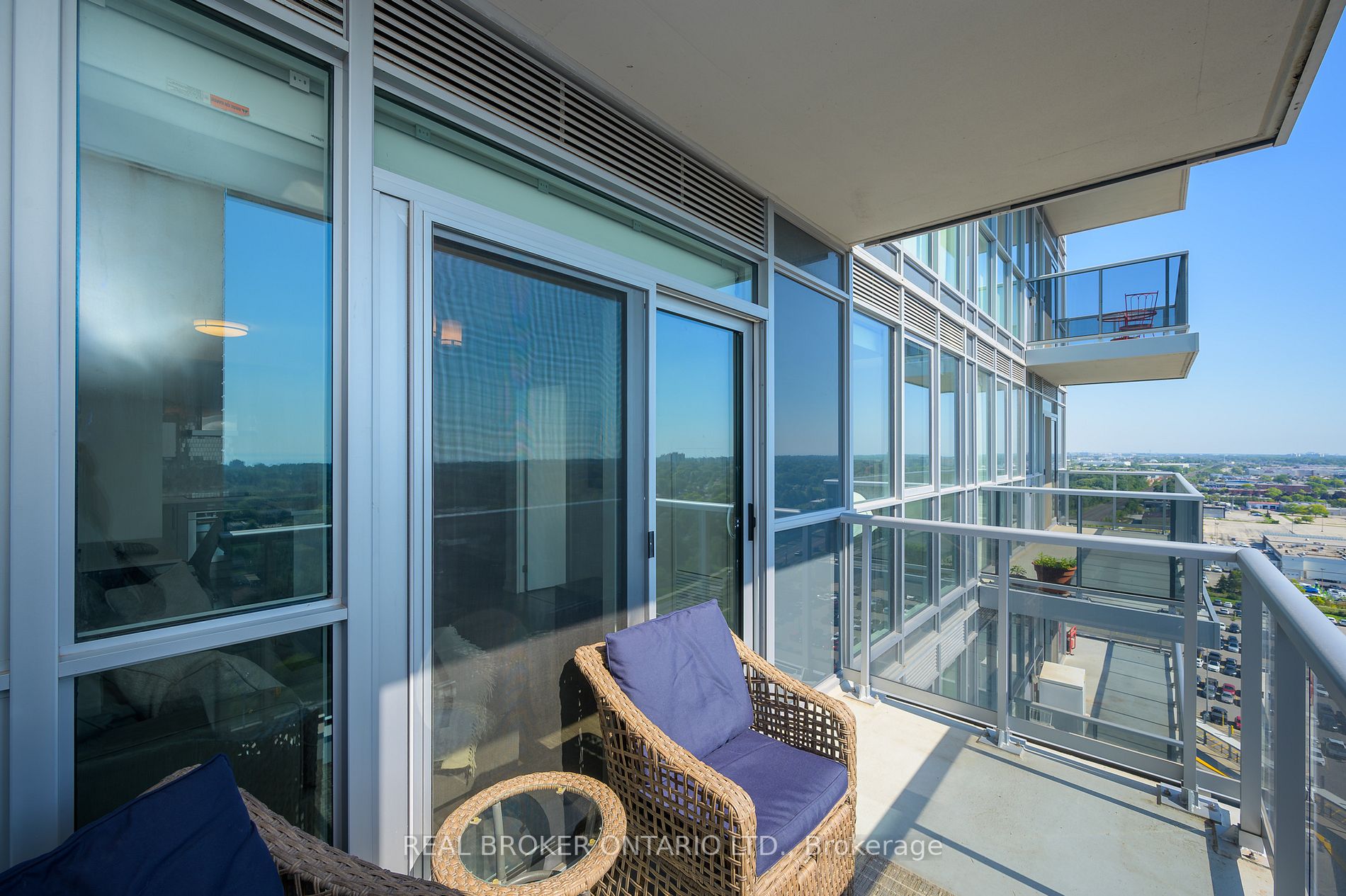 2093 Fairview St, #1605