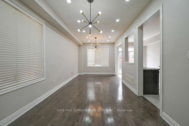 6 Brentwick Dr