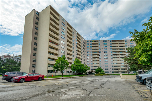 700 Dynes Rd, Burlington