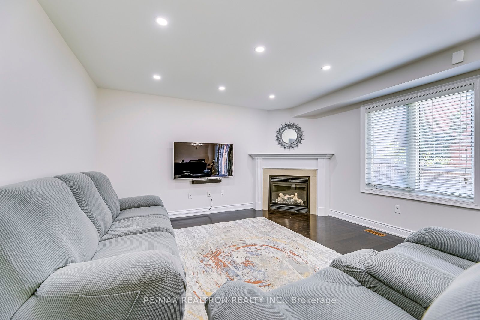 458 Savoline Blvd