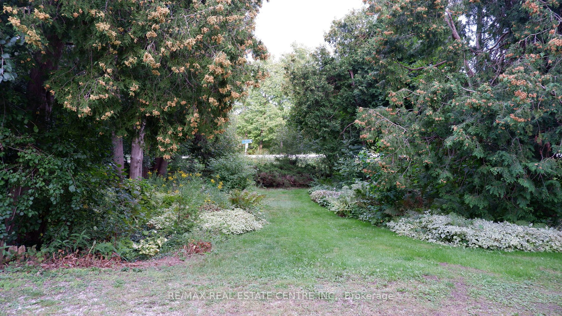 6703 25th Side Road