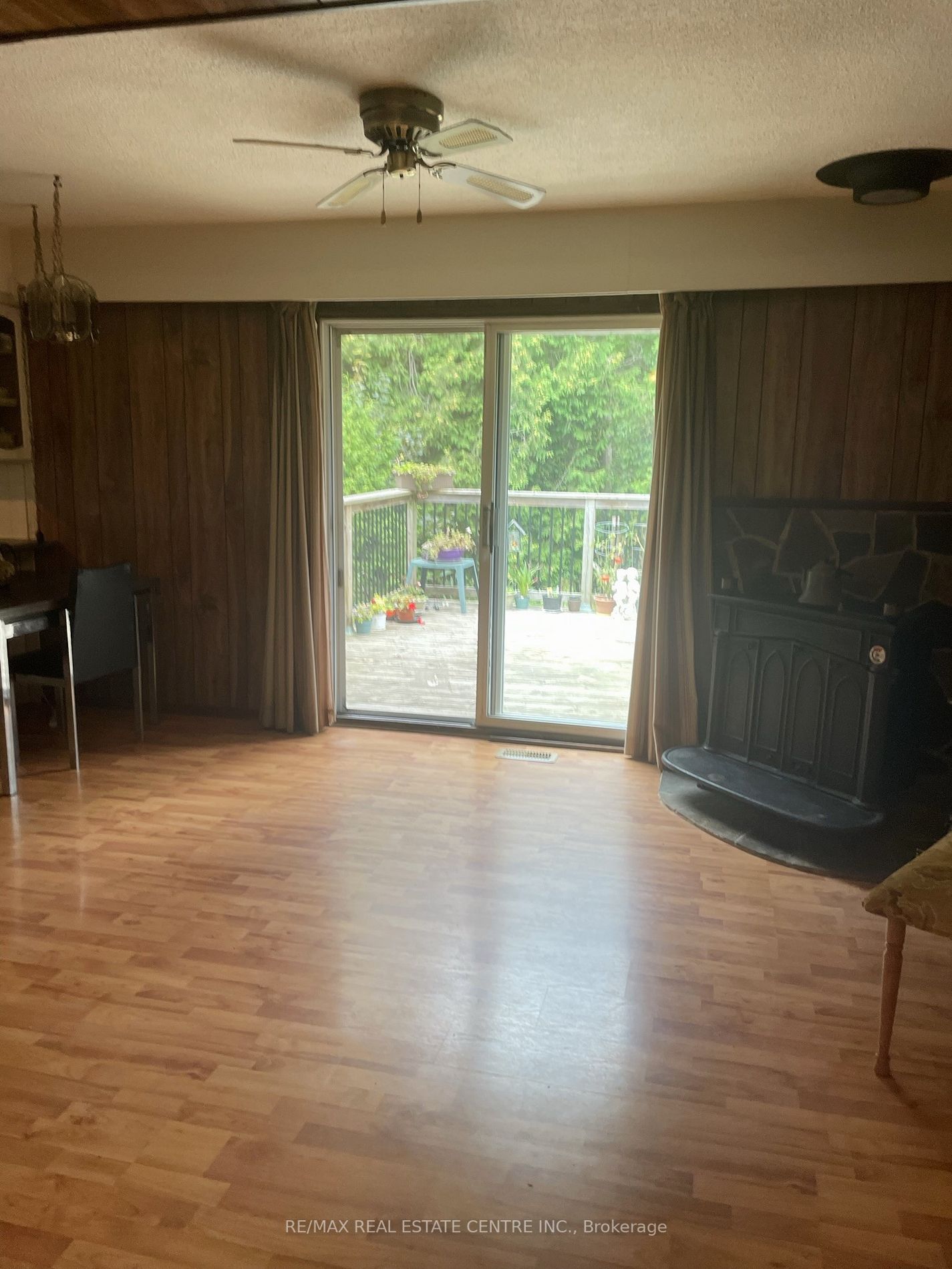 6703 25th Side Road