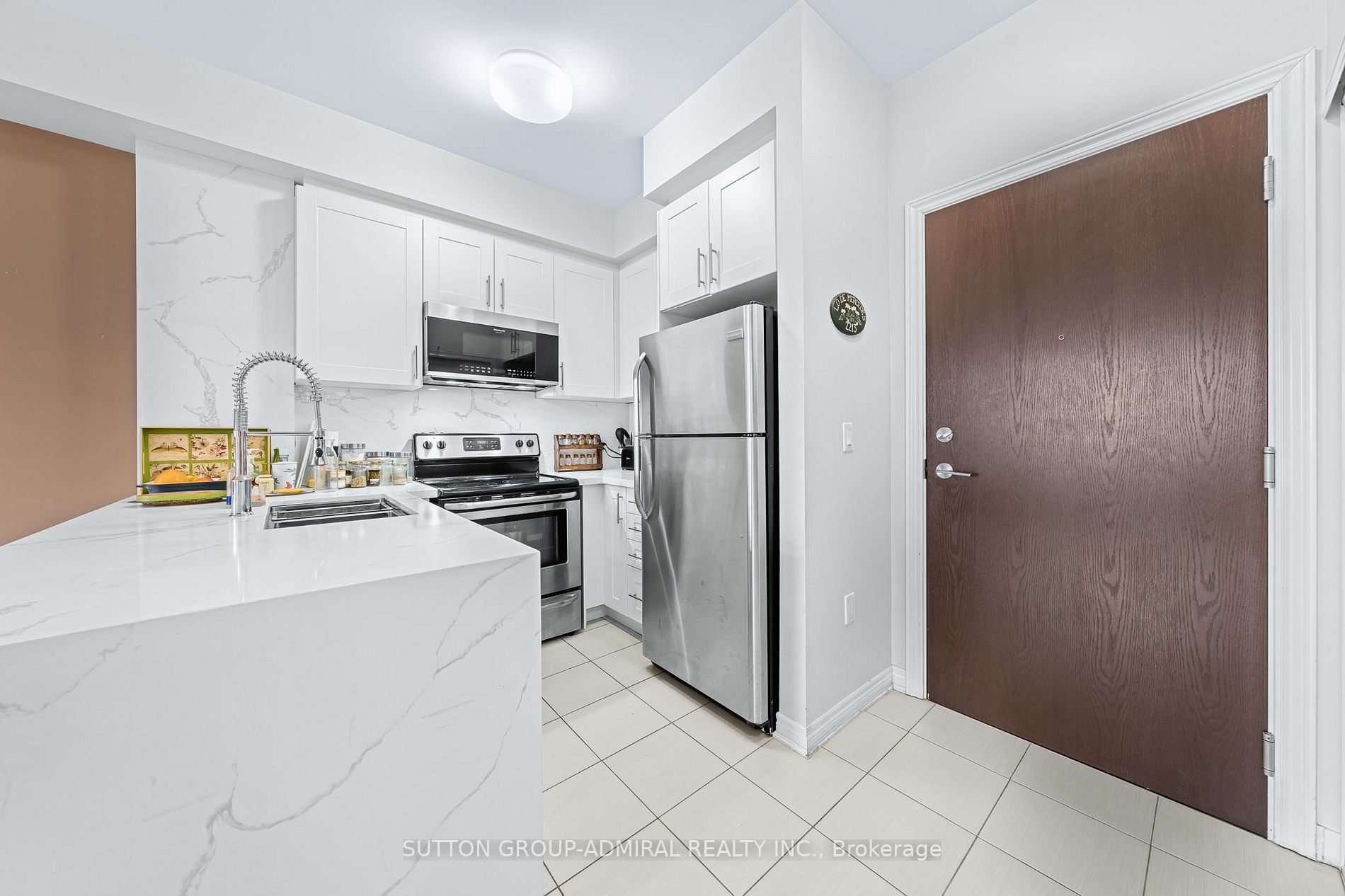 216 Oak Park Blvd, #205