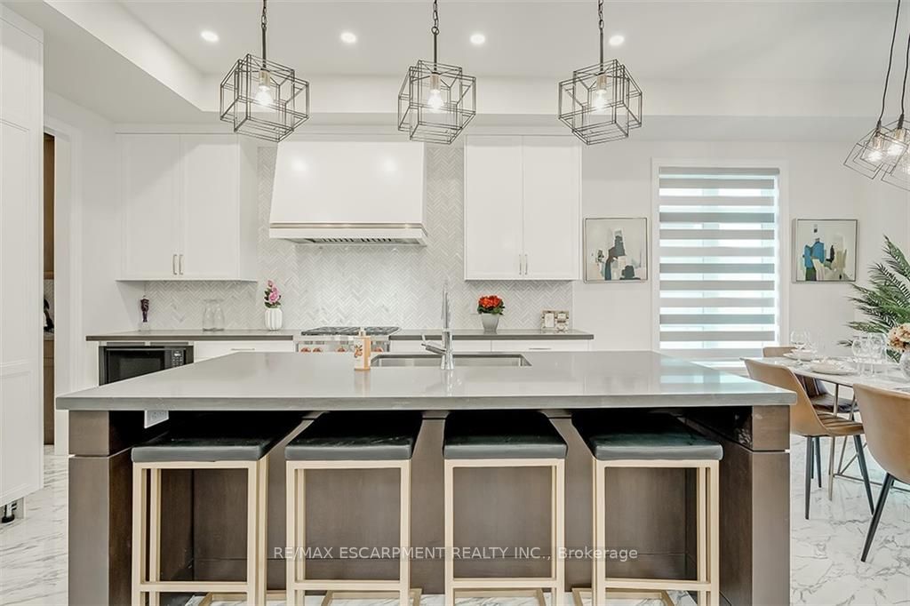 2337 Charles Cornwall Rd