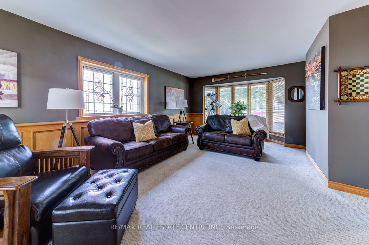 19 Forest Park Road
