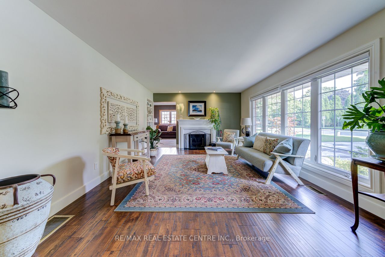 19 Forest Park Road