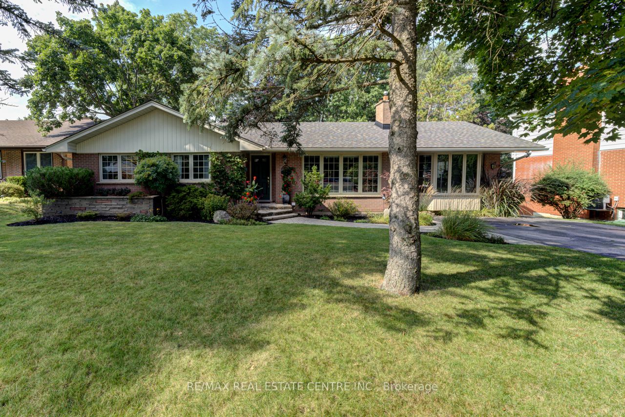 19 Forest Park Rd