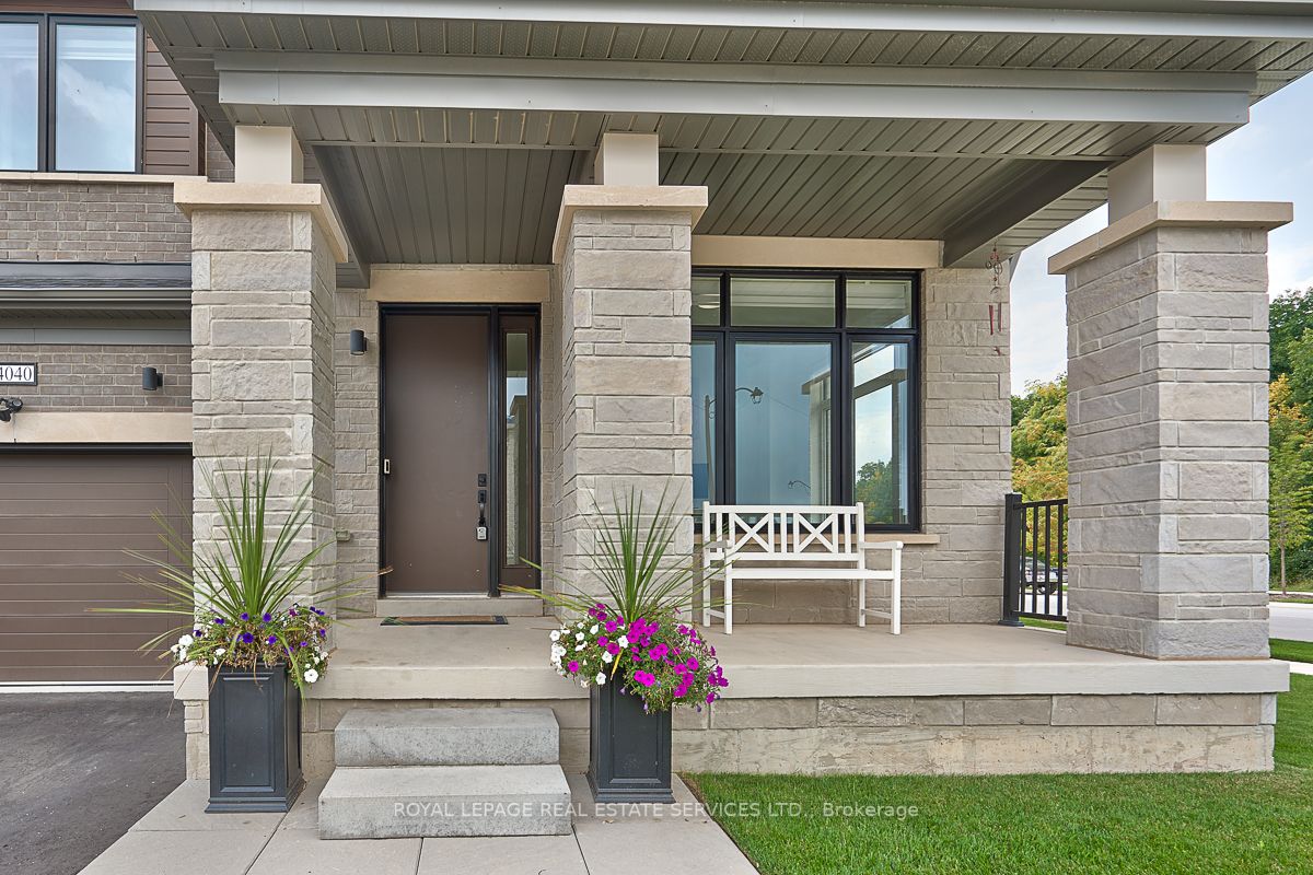 4040 Channing Cres