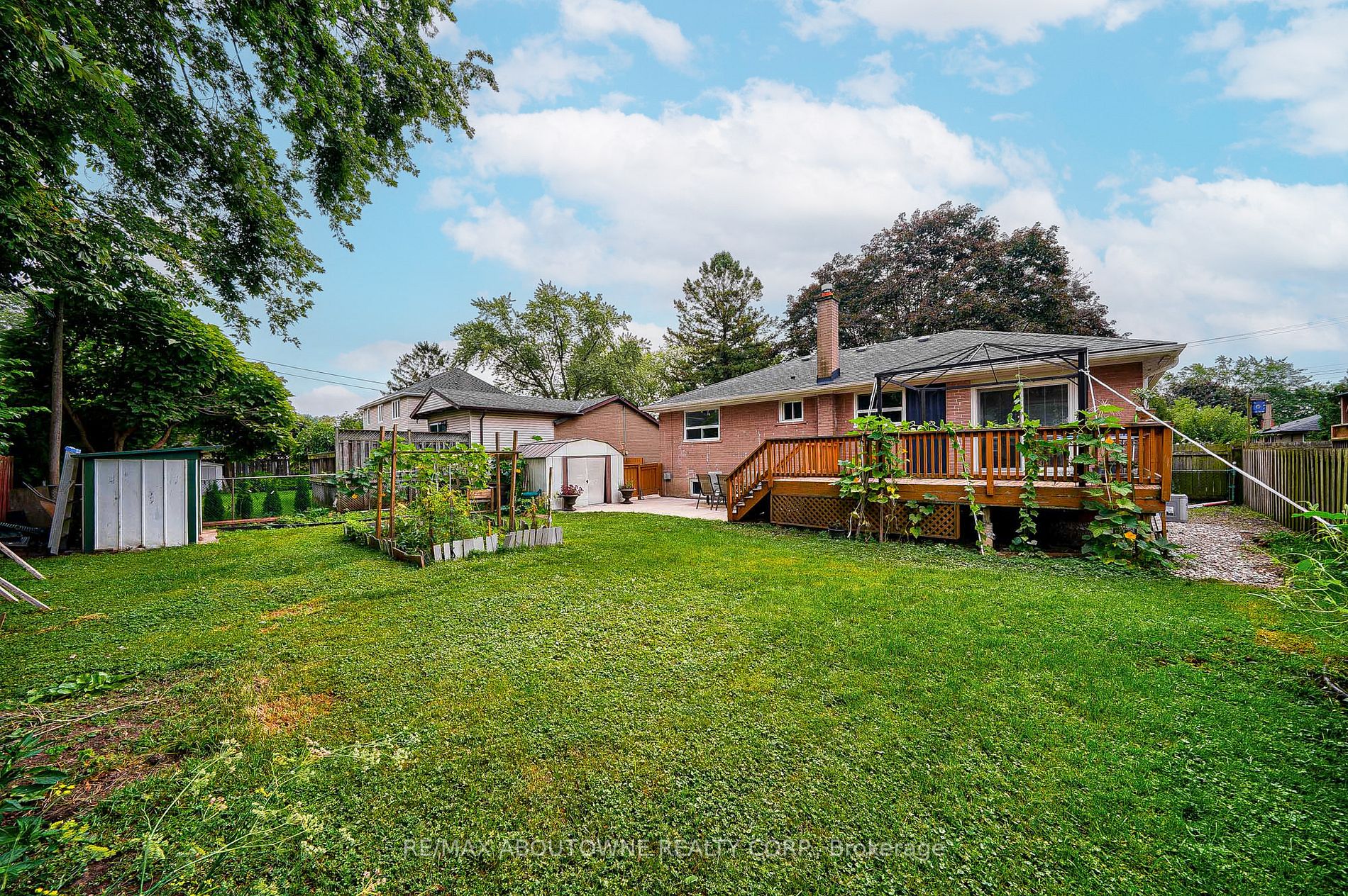 5411 Randolph Crescent