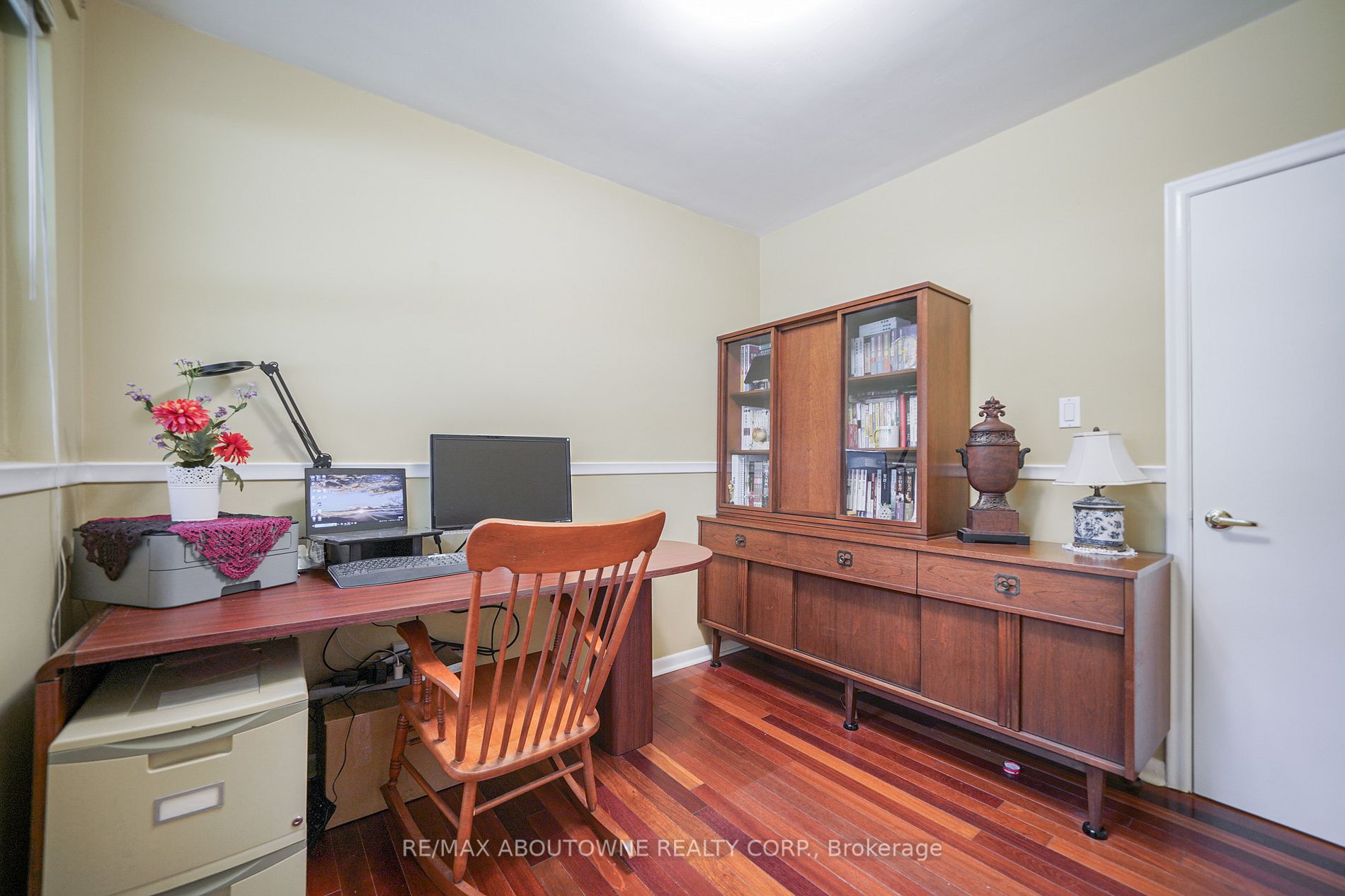 5411 Randolph Crescent