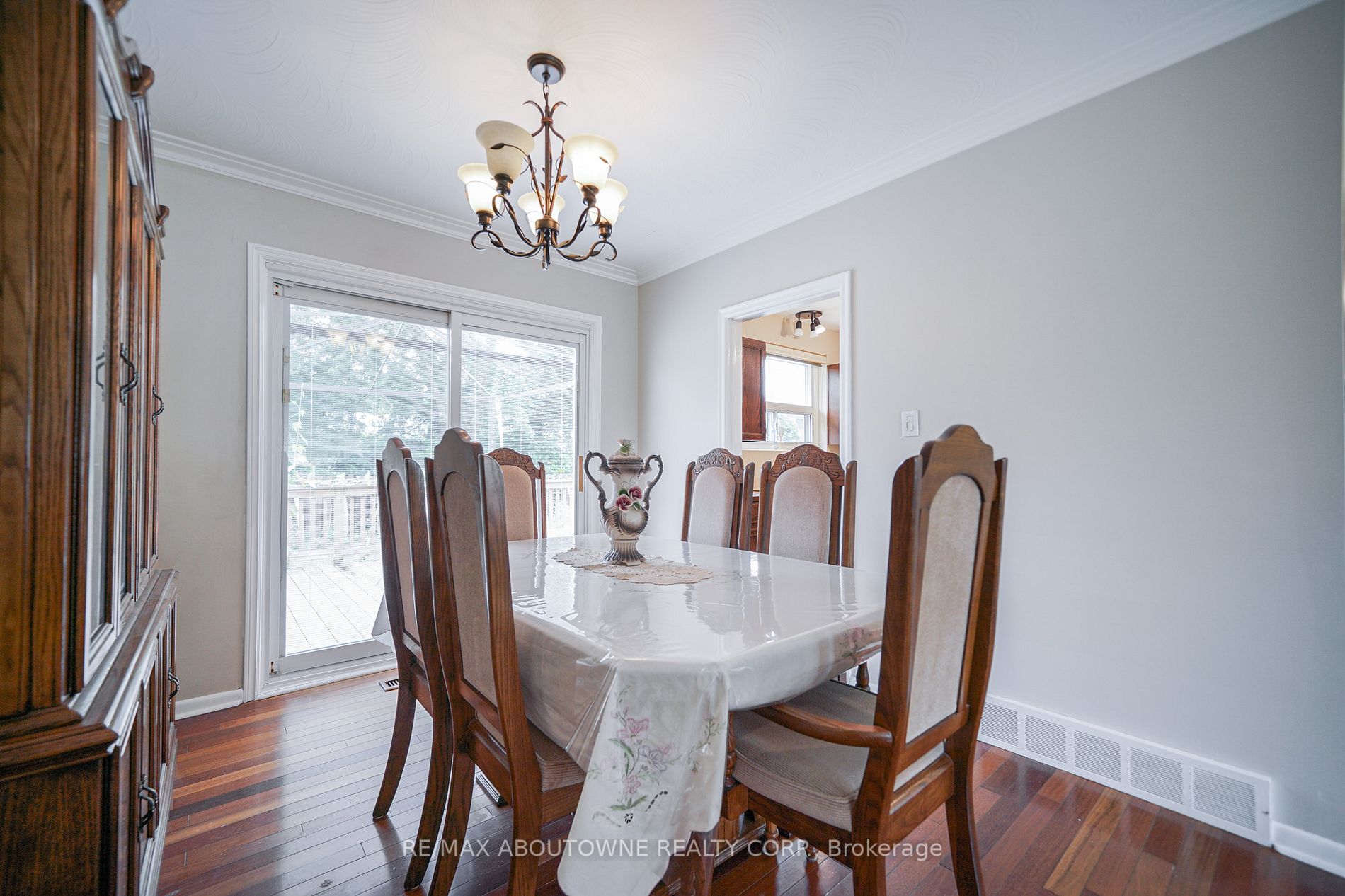 5411 Randolph Crescent
