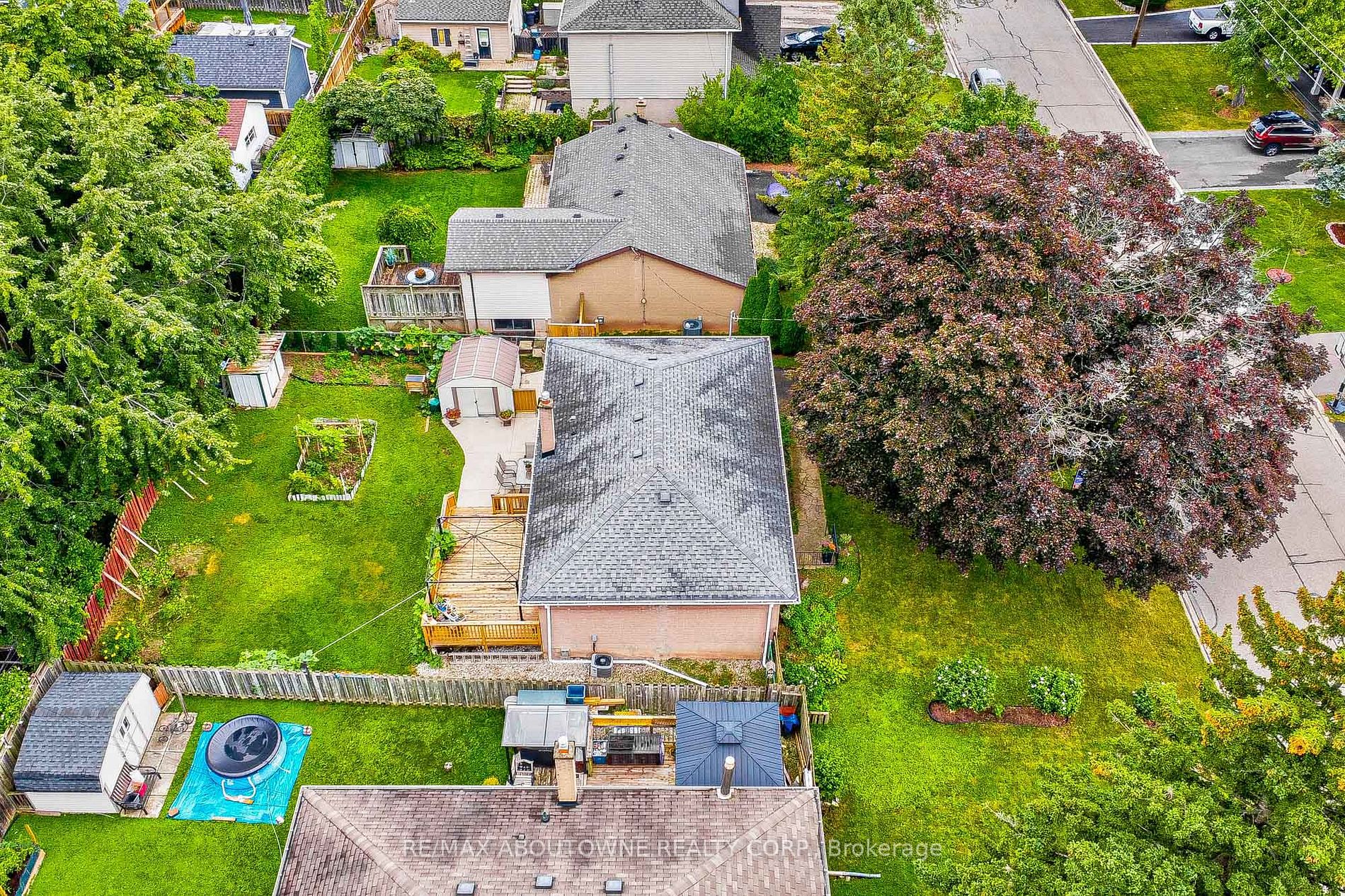 5411 Randolph Crescent