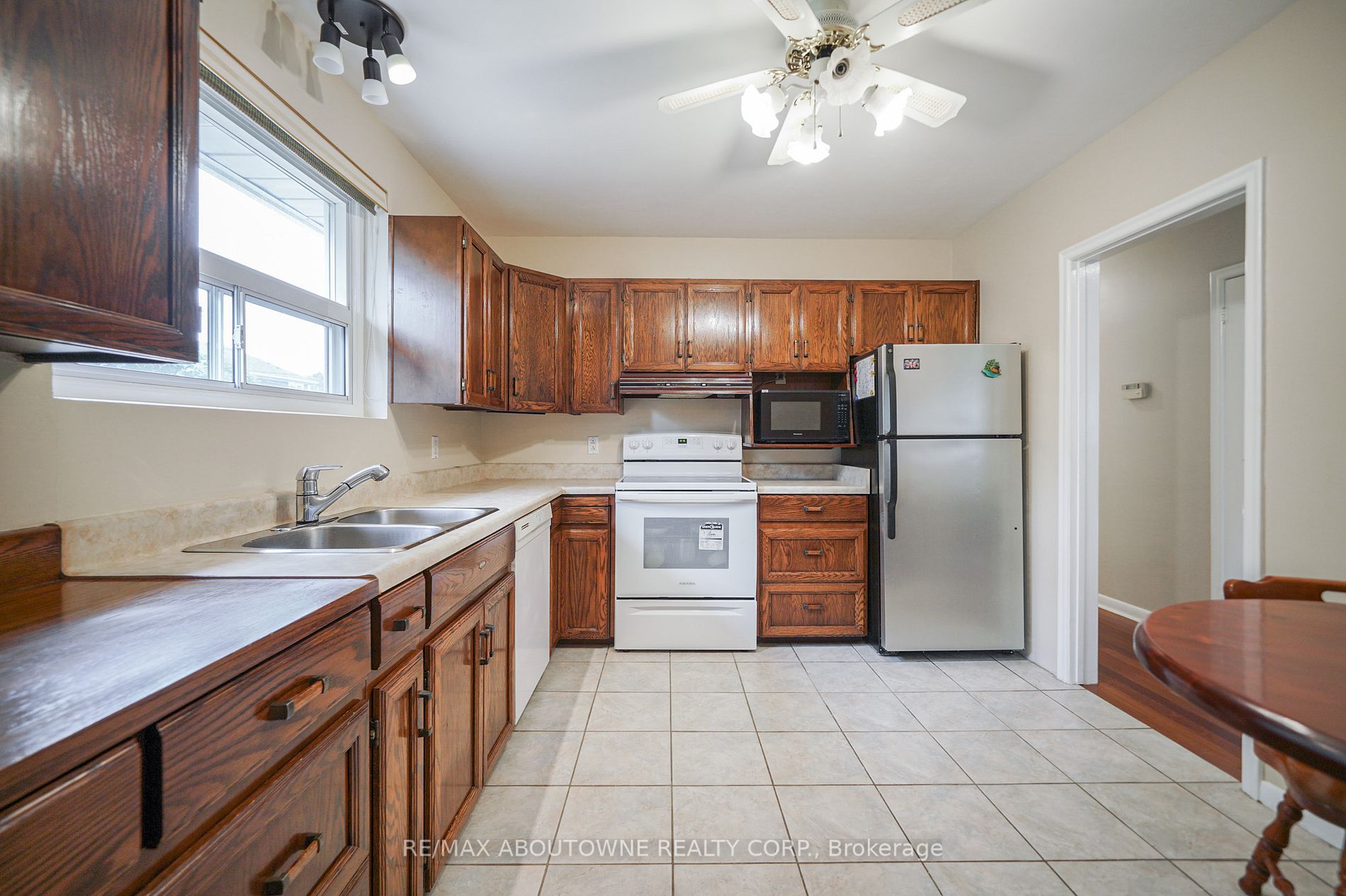 5411 Randolph Crescent